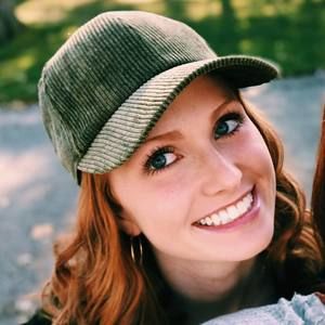 Meet your Posher, Caroline